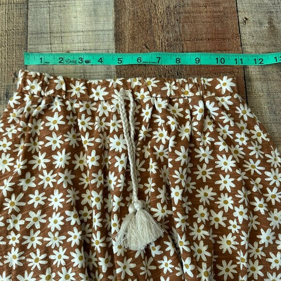 Rylee and Crew Girls Size 10-12Y Brown and White Daisy Floral Mini Skirt - Picture 2 of 6